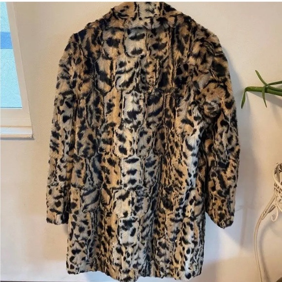 COPY - Madison Stone Leopard Print Coat S - Picture 6 of 6
